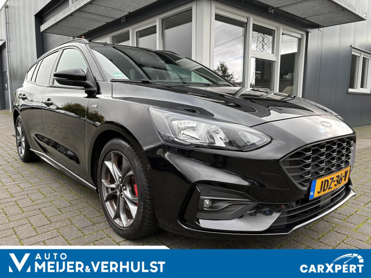 Ford Focus Wagon - 1.0 EcoBoost 125 PK ST-Line Business | AUTOMAAT | NAVI | CARPLAY | WINTER PAKKET | 98000 K - AutoWereld.nl