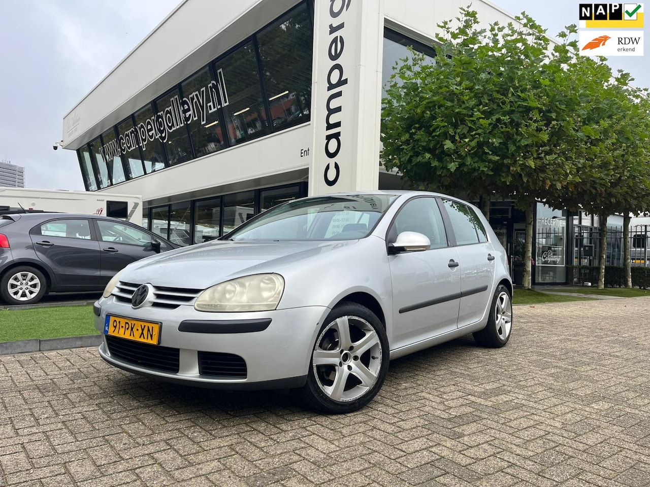 Volkswagen Golf - 1.4 Trendline CRUISE CONTROL, ELEKTRISCHE RAMEN, BLUETOOTH - AutoWereld.nl