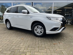 Mitsubishi Outlander - 2.4 PHEV Pure 50% deal 9.425, - ACTIE Camera / Clima / Carplay / Cruise