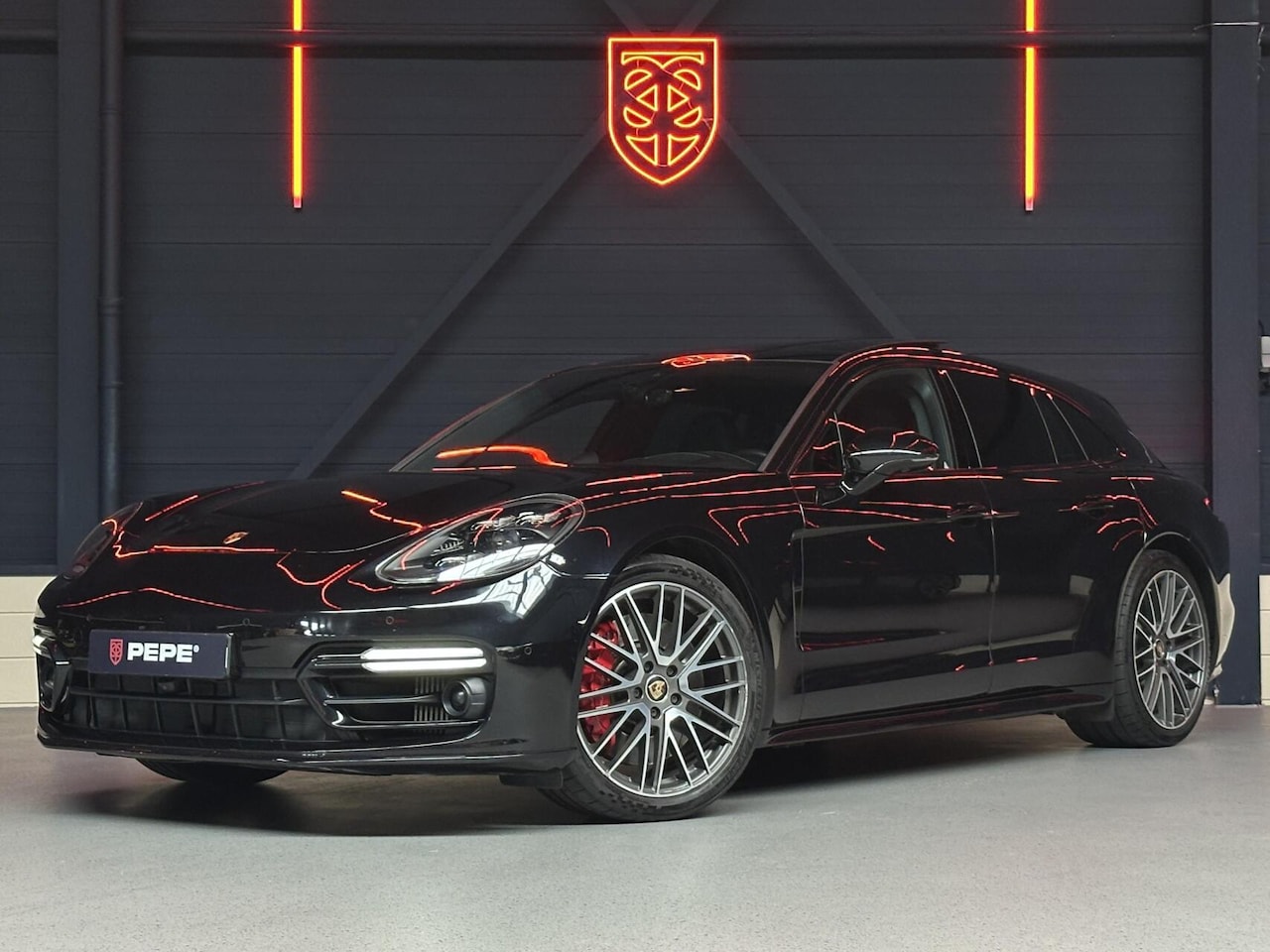 Porsche Panamera Sport Turismo - 4S E-Hybrid|PANO|HUD|SPORTCHR.|STOELV.|360 - AutoWereld.nl