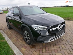Mercedes-Benz GLA-Klasse - 180 d Business AUT * 16499 NETTO * NAVI CLIMA CAMERA