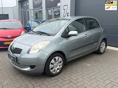 Toyota Yaris - 1.3 AUTOMAAT | AIRCO | PARKSENSOR | APK 05-26 | NAP |