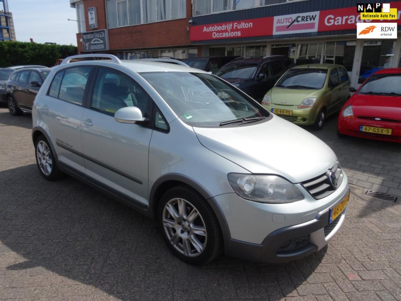 Volkswagen Golf - 1.4 TSI Cross/Airco/Park.sensor/LMV/navi - AutoWereld.nl