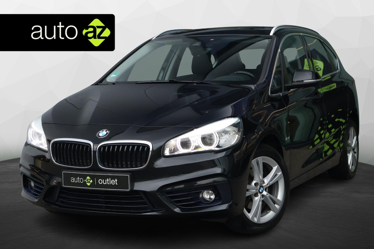 BMW 2-serie Active Tourer - 218i Centennial Executive / Panorama - AutoWereld.nl