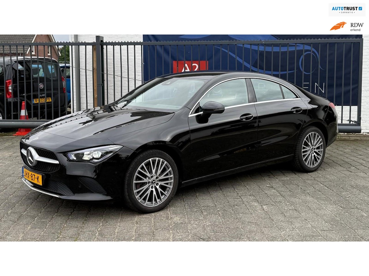 Mercedes-Benz CLA-Klasse - 250 e Premium / NAVIGATIE / AIRCO / STOELVERWARMING / - AutoWereld.nl