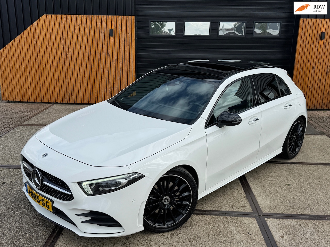 Mercedes-Benz A-klasse - 220 AMG Launch Edition Premium Plus - AutoWereld.nl