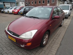 Ford Focus - sedan airco 1.6-16V Ghia