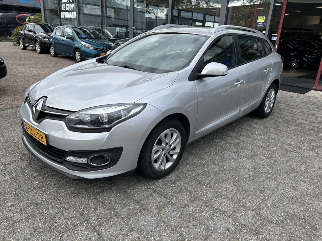 Renault Mégane Estate - 1.2 TCe Expression NAVI BJ 2014 !!! - AutoWereld.nl