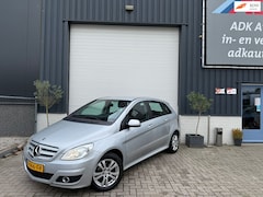 Mercedes-Benz B-klasse - 200 AUTOMAAT/STOELVERW/TREKHAAK/PDC/MOOIE AUTO