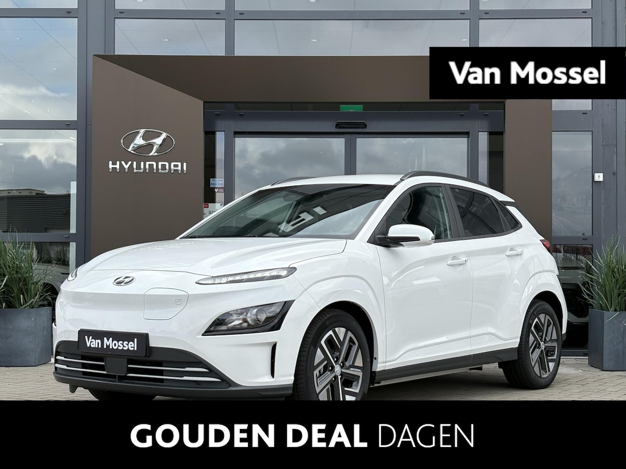 Hyundai Kona Electric - EV Fashion 64 kWh | Navigatie | Cruise control| Achteruitrijcamera| Parkeersensoren achter - AutoWereld.nl