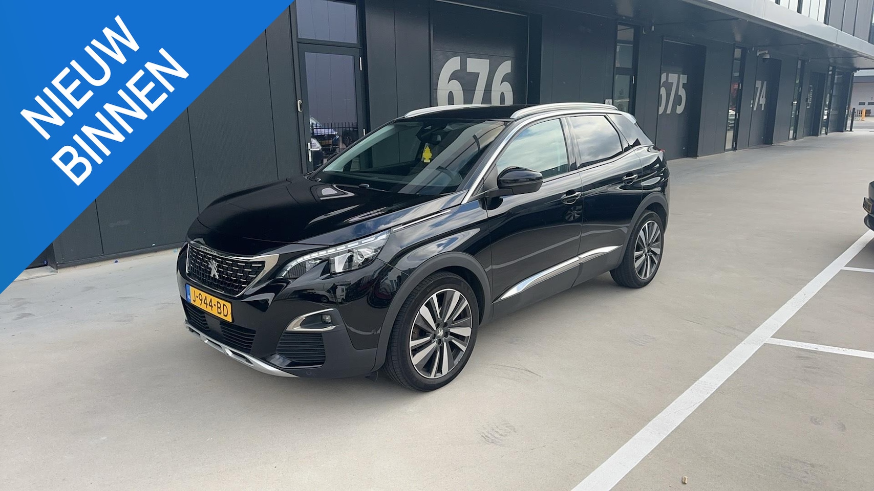 Peugeot 3008 - 1.2 PureTech Blue Lease Premium Avantage 1.2 PureTech Blue Lease Premium Avantage - AutoWereld.nl