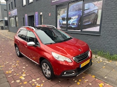 Peugeot 2008 - 1.2 PureTech Allure navi panodak leder 6bak