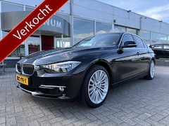 BMW 3-serie - 328i xDrive High Executive "Volledig Dealer onderhouden" Leder comf.intr, Navigatie, Camer