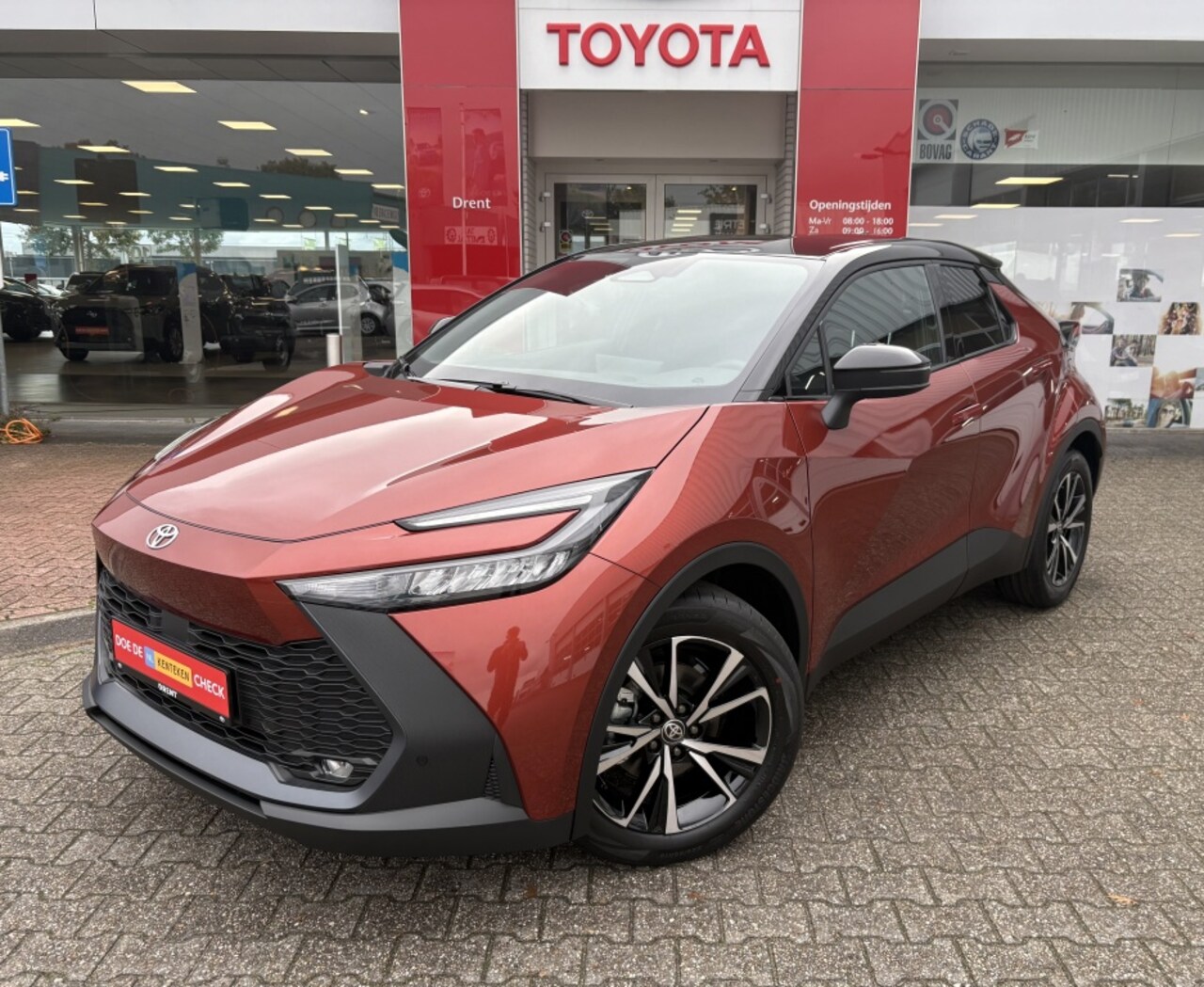 Toyota C-HR - 1.8 Hybrid 140 Dynamic | Blindspot | Parkeersensoren V/A | - AutoWereld.nl