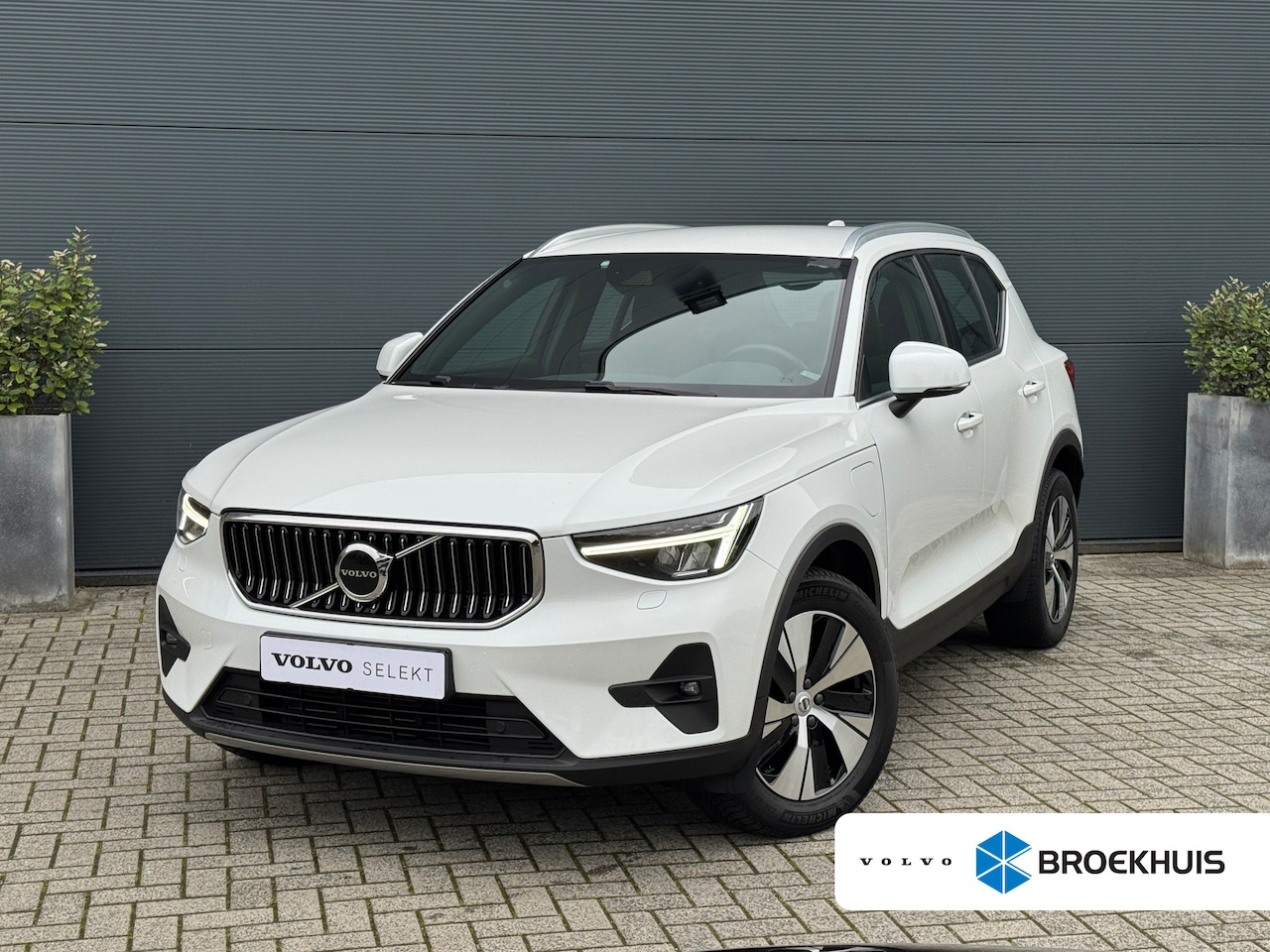 Volvo XC40 - 1.5 T5 Recharge Inscription | Achteruitrijcamera | Apple Carplay/Android Auto|telefooninte - AutoWereld.nl