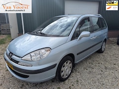 Peugeot 807 - 2.0 ST 7 persoons met apk
