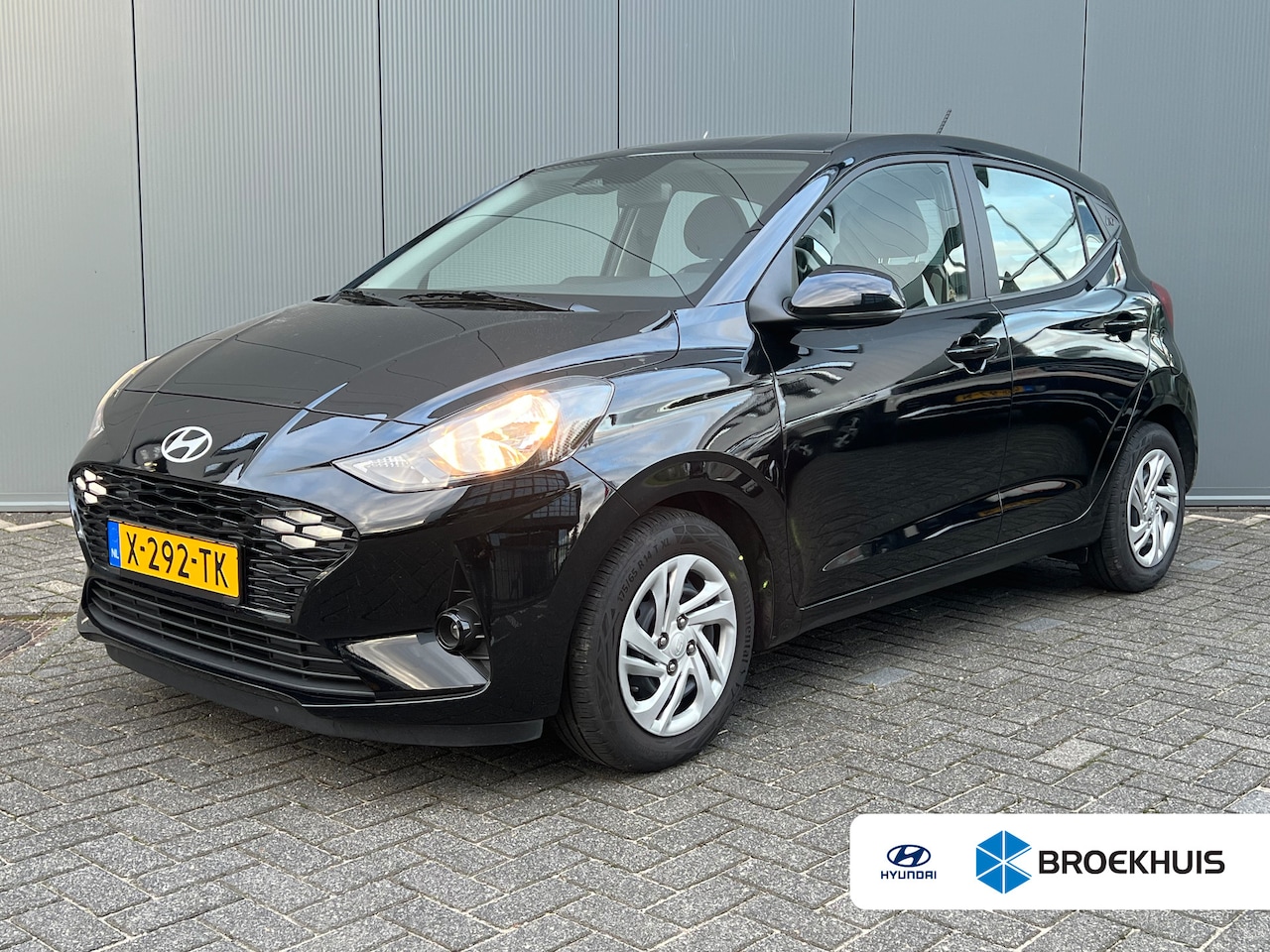 Hyundai i10 - 1.0 66pk Comfort Smart | LED | Airco | Carplay | Camera | Navigatie | Bluetooth | Cruiseco - AutoWereld.nl