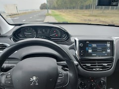 Peugeot 2008 - 1.2 PureTech Blue Lion