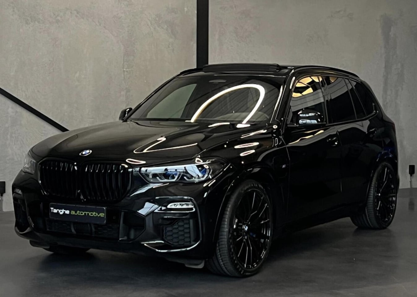 BMW X5 - XDrive45e, Panodak, Comf.Stoelen, Trekhaak, 22", Crafted Clarity - AutoWereld.nl
