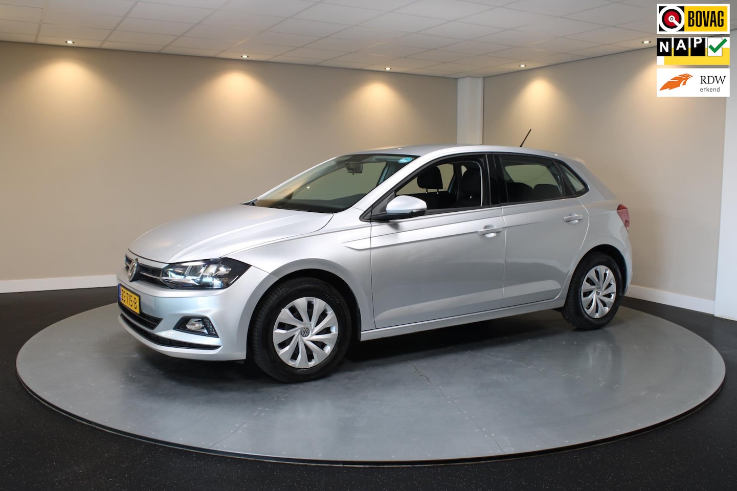 Volkswagen Polo - 1.0 MPI Comfortline *2de Eigenaar* Carplay|Navi|Cruise|NAP - AutoWereld.nl