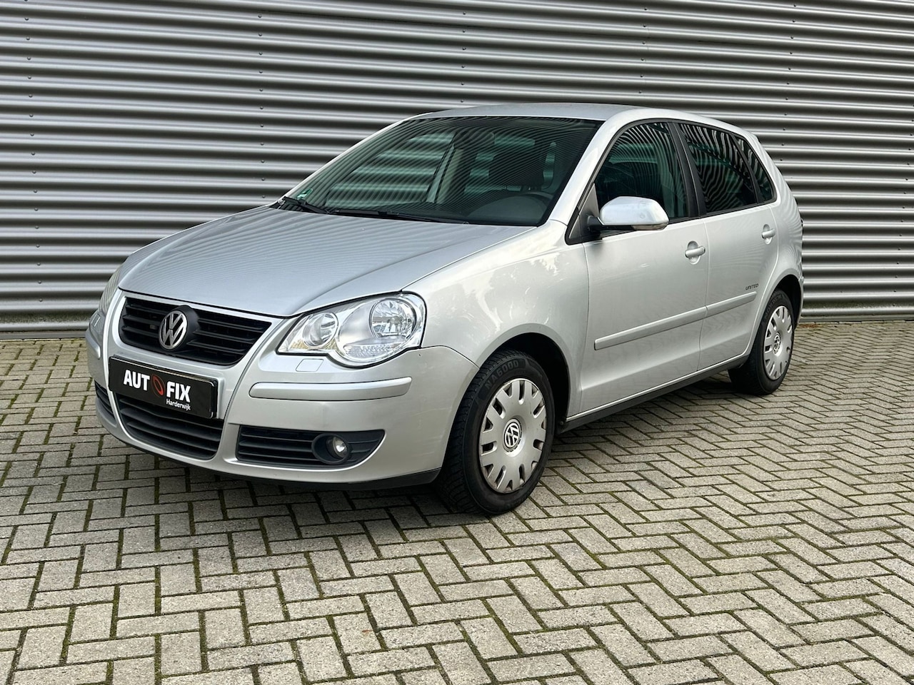 Volkswagen Polo - 1.4-16V Trendline 1.4-16V Trendline - AutoWereld.nl
