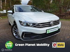 Volkswagen Passat Variant - 1.4 TSI GTE|Pano|Trekhaak|Leder