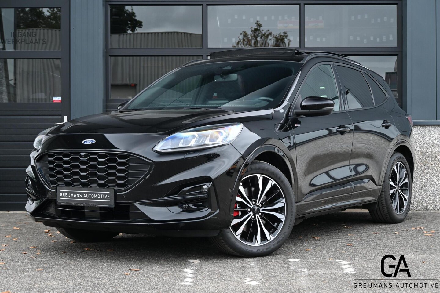 Ford Kuga - 2.5 PHEV ST-Line X Panoramadak|Head-up|Trekhaak| - AutoWereld.nl