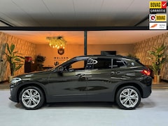 BMW X2 - SDrive18i Advantage Plus Garantie Camera StoelVW Elek Achterklep Cruise Clima Navi Led Rij