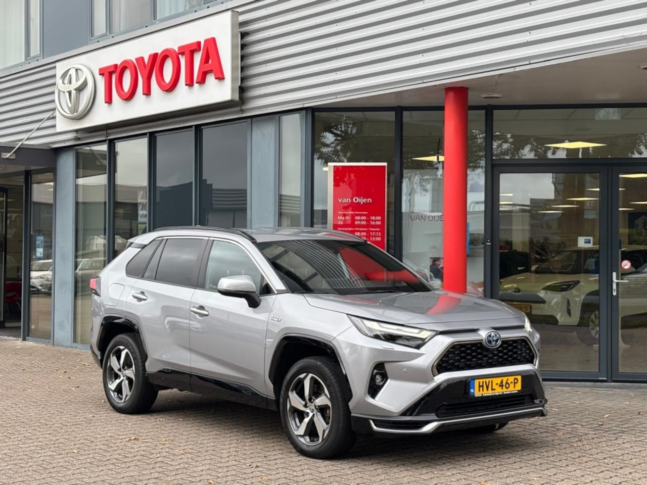 Toyota RAV4 - 2.5 PlugHyb. Dynamic | NAV | LED | TREKHAAK | ELEK.A.KLEP | STUU - AutoWereld.nl