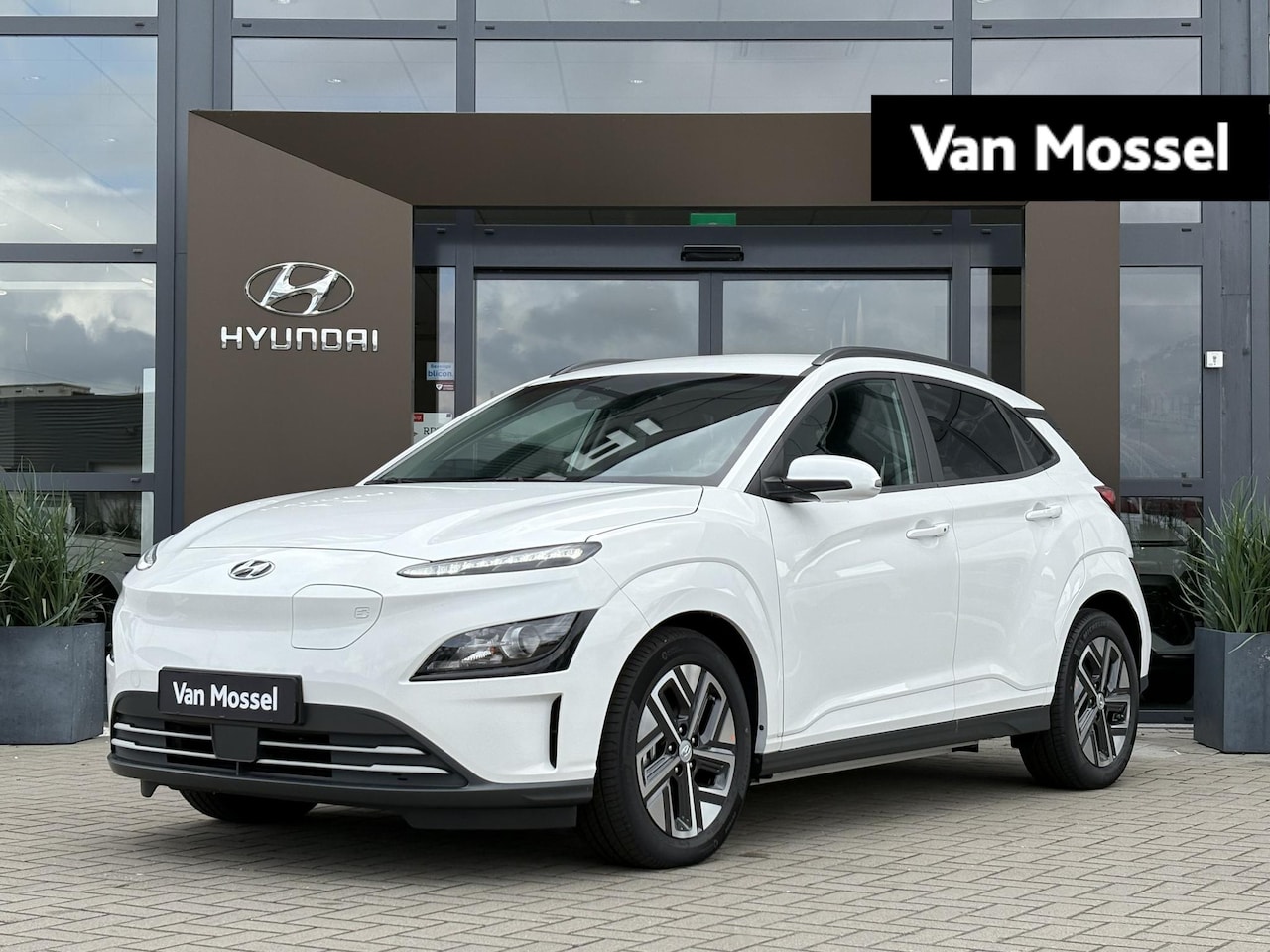 Hyundai Kona Electric - EV Fashion 39 kWh | Nieuw uit voorraad leverbaar | Navigatie | Cruise control| Achteruitri - AutoWereld.nl