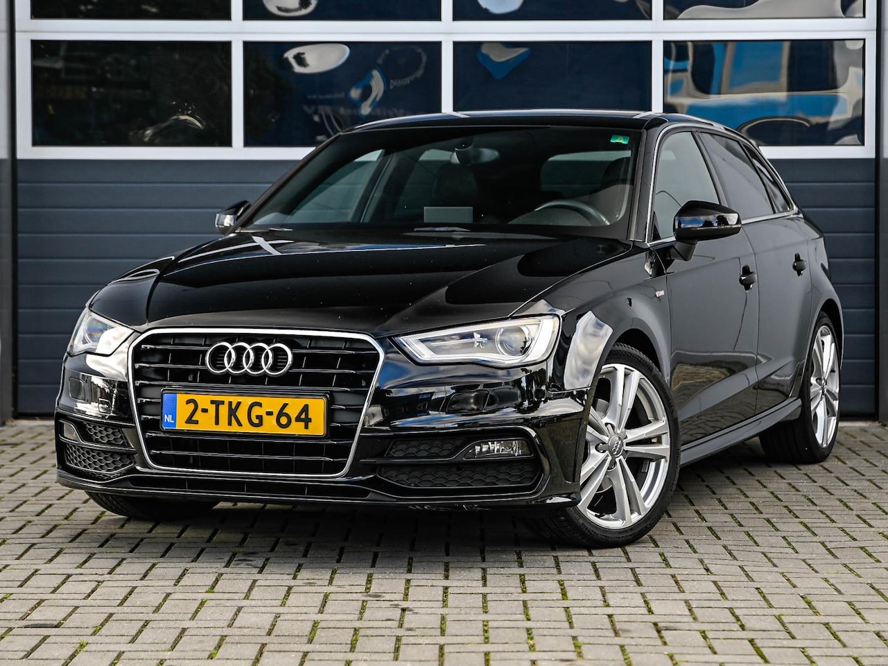 Audi A3 Sportback - 1.2 TFSI Pro Line S | Xenon | Sportstoelen | Navi | PDC | Climate control | Cruise control - AutoWereld.nl