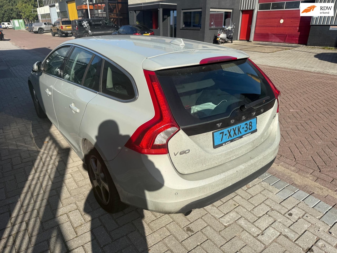 Volvo V60 - 2.0 D3 Summum 2.0 D3 Summum - AutoWereld.nl