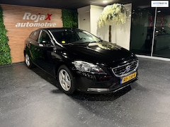 Volvo V40 - 1.6 D2 Summum NAVI - CRUISE - STOELVERW - NWE APK