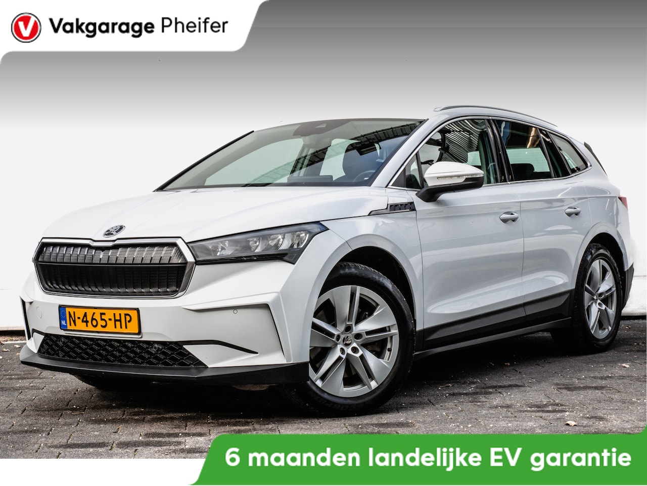 Skoda Enyaq iV - 80 Trekhaak/ Stuurverwarming/ Half leer/ Navigatie/ Carplay/ Camera - AutoWereld.nl