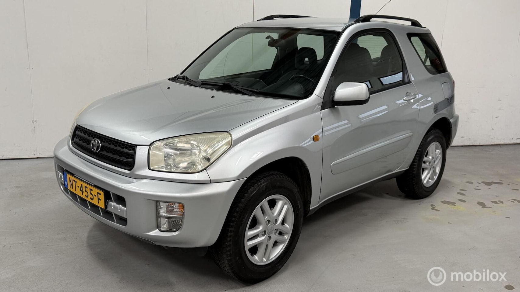 Toyota RAV4 - 1.8-16V VVT-i Luna AIRCO - AutoWereld.nl