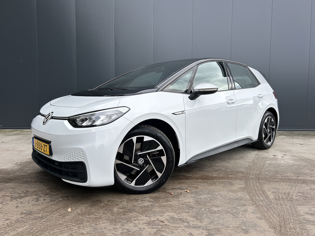 Volkswagen ID.3 - First 58 kWh 1E EIGENAAR AFN.TREKHAAK ADAPT CRUISE LED DAB NAVI ECC 19 INCH - AutoWereld.nl
