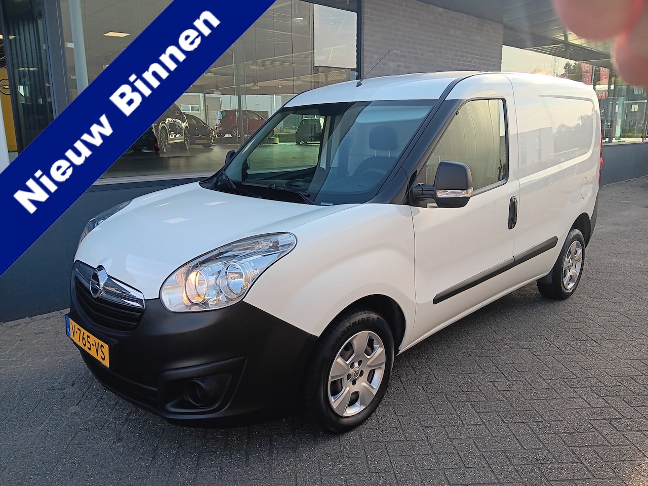 Opel Combo - 1.3 CDTi L1H1 Edition 1.3 CDTi L1H1 Edition, Airco, Navigatie, nieuwe APK, 12 maanden BOVAG-garantie - AutoWereld.nl