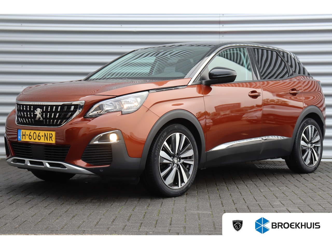 Peugeot 3008 - 1.2 PURETECH 130PK ALLURE AUTOMAAT / NAVI / LEDER / CLIMA / LED / PDC / 19" LMV / CAMERA / - AutoWereld.nl
