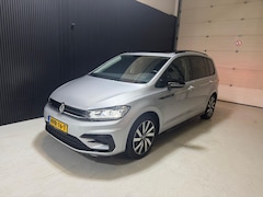 Volkswagen Touran - 1.5 TSI R-Line/pano/keyles/trekhaak
