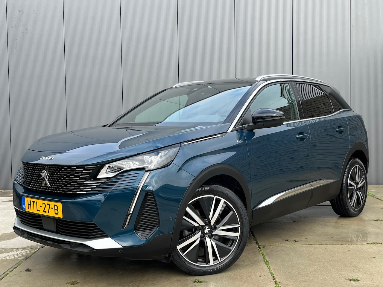 Peugeot 3008 - 1.2 PureTech GT AUT / 360 camera / Keyless - AutoWereld.nl