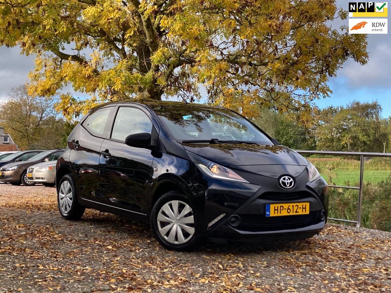 Toyota Aygo - 1.0 VVT-i x-now | met Airco + 5 deurs nu €6.450,-!! - AutoWereld.nl