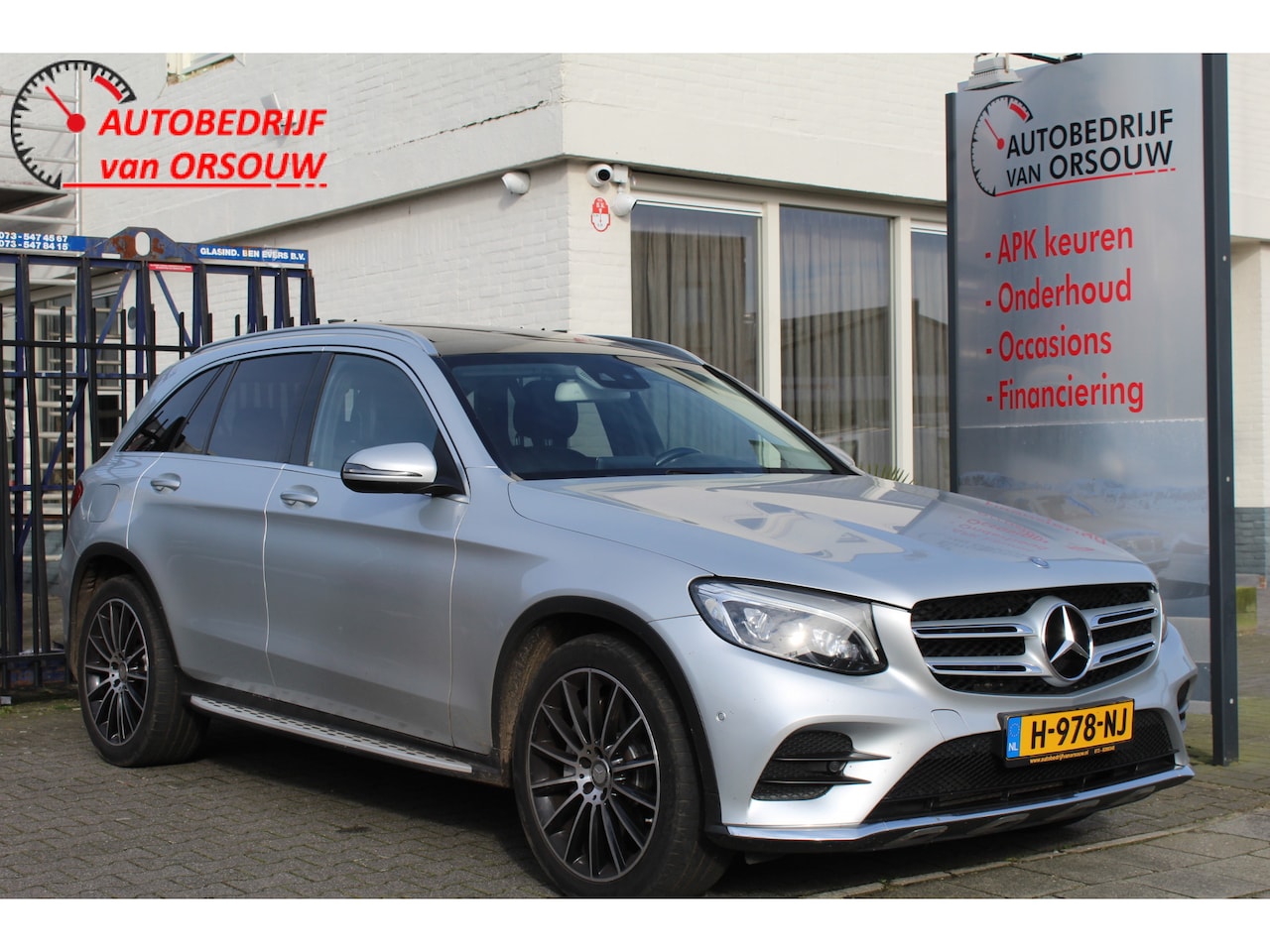 Mercedes-Benz GLC-klasse - 250 4MATIC Edition 1 AMG-Pakket Panoramadak Ambient Camera Navi/Groot - AutoWereld.nl
