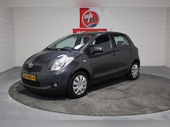 Toyota Yaris - 1.3 VVTi Sol, Volledig onderhouden, 2e eigenaar, Airco, Electrische ramen en spiegels, Iso