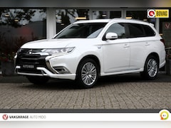 Mitsubishi Outlander - 2.4 PHEV 4WD Instyle | Trekhaak | Winterbanden set
