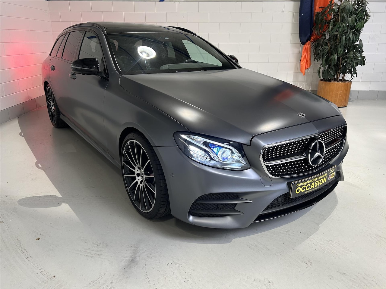 Mercedes-Benz E-klasse Estate - E200 AMG-Line, Designo Mat, Pano, Burmester, 360 - AutoWereld.nl