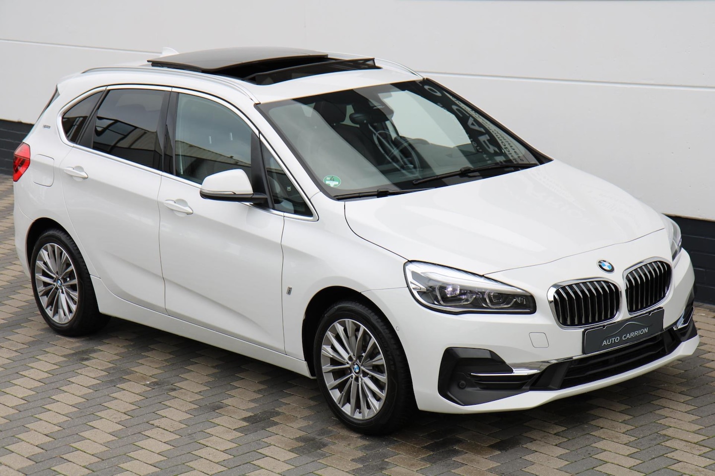 BMW 2-serie Active Tourer - 225xe iPerformance Pano Carplay !! - AutoWereld.nl