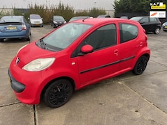 Peugeot 107 - 1.0-12V XS