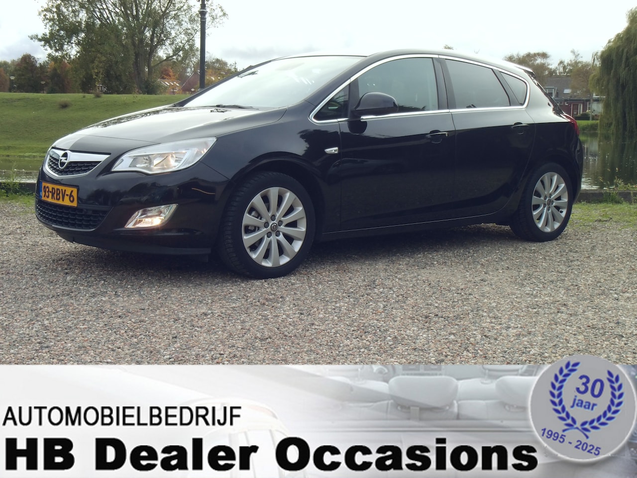 Opel Astra - 1.4 Cosmo - Airco - Navigatie - AutoWereld.nl