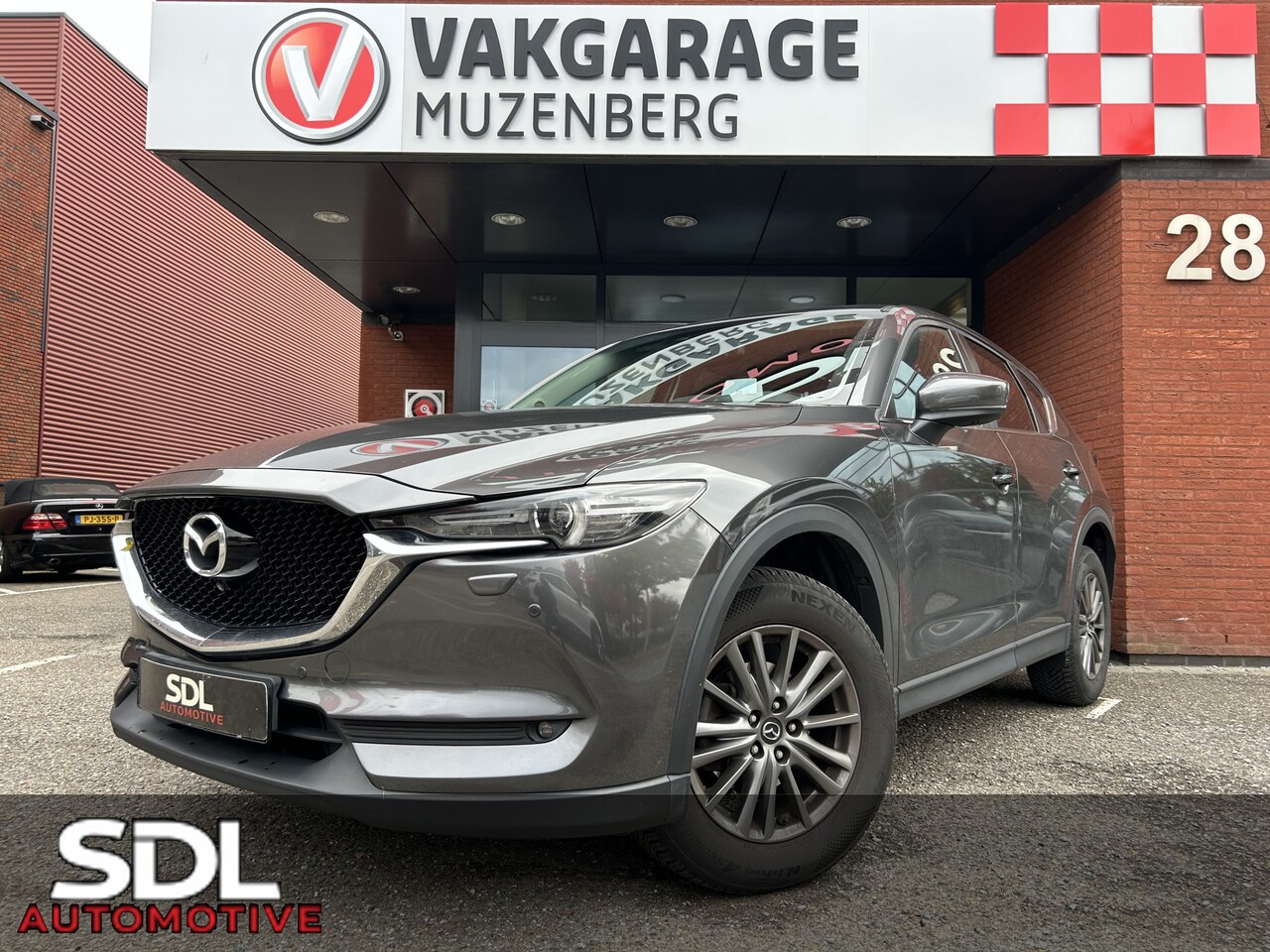 Mazda CX-5 - 2.0 SkyActiv-G 165 Skylease GT // FULL LED // HUD // STOEL + STUURWIELVERWARMING // NAVI + - AutoWereld.nl