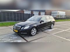 Mercedes-Benz E-klasse Estate - 220 CDI Business Class Avantgarde Mercedes E220cdi Combi Airco Leer bomvol !!!